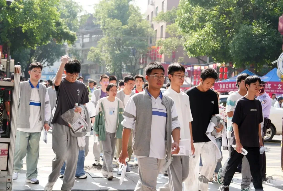 直击高考首日！福鼎学子，加油！