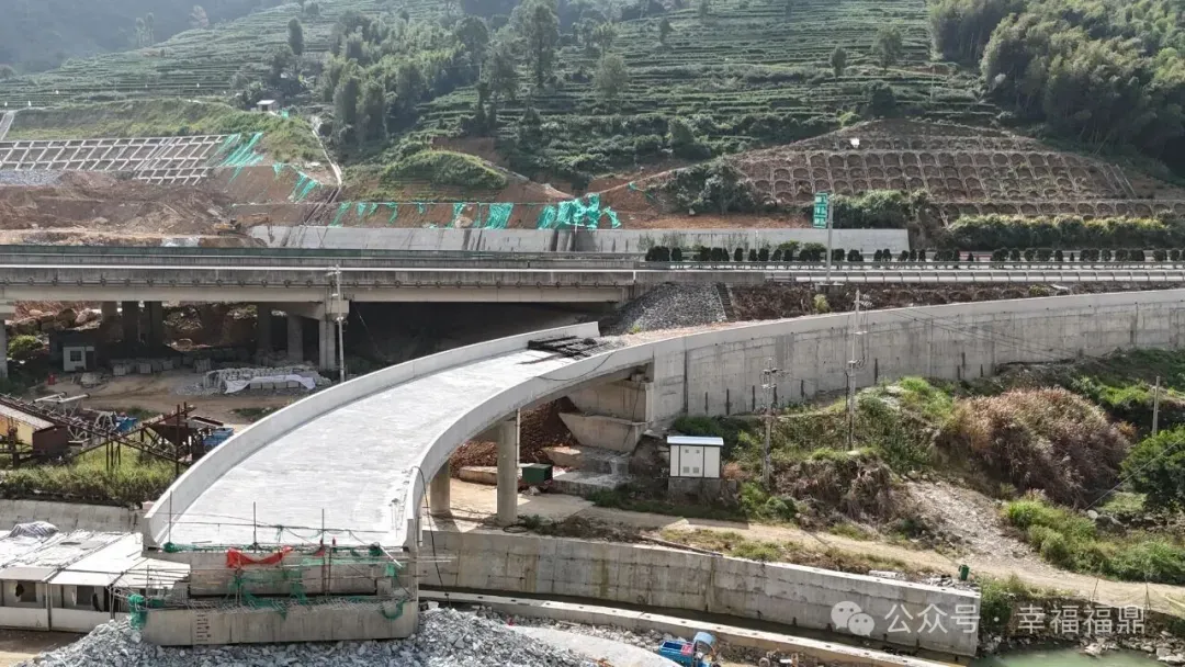 甬莞高速（宁波-东莞）改扩建增设沙埕互通及连接线工程稳步推进