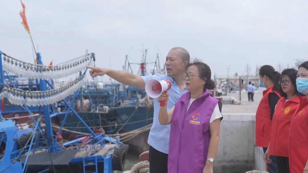 直击“杜苏芮”｜峰尾镇：船进港人上岸 防御超强台风！