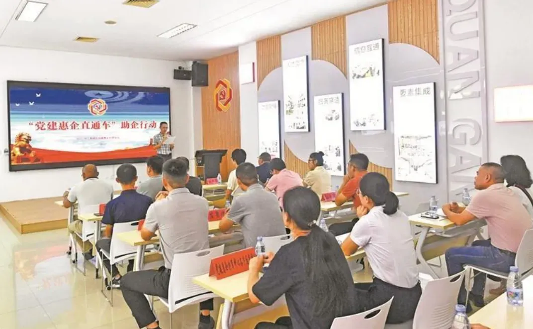 党建引领基层治理 | 泉港区：把好党建“方向盘” 筑牢治理“主阵地”