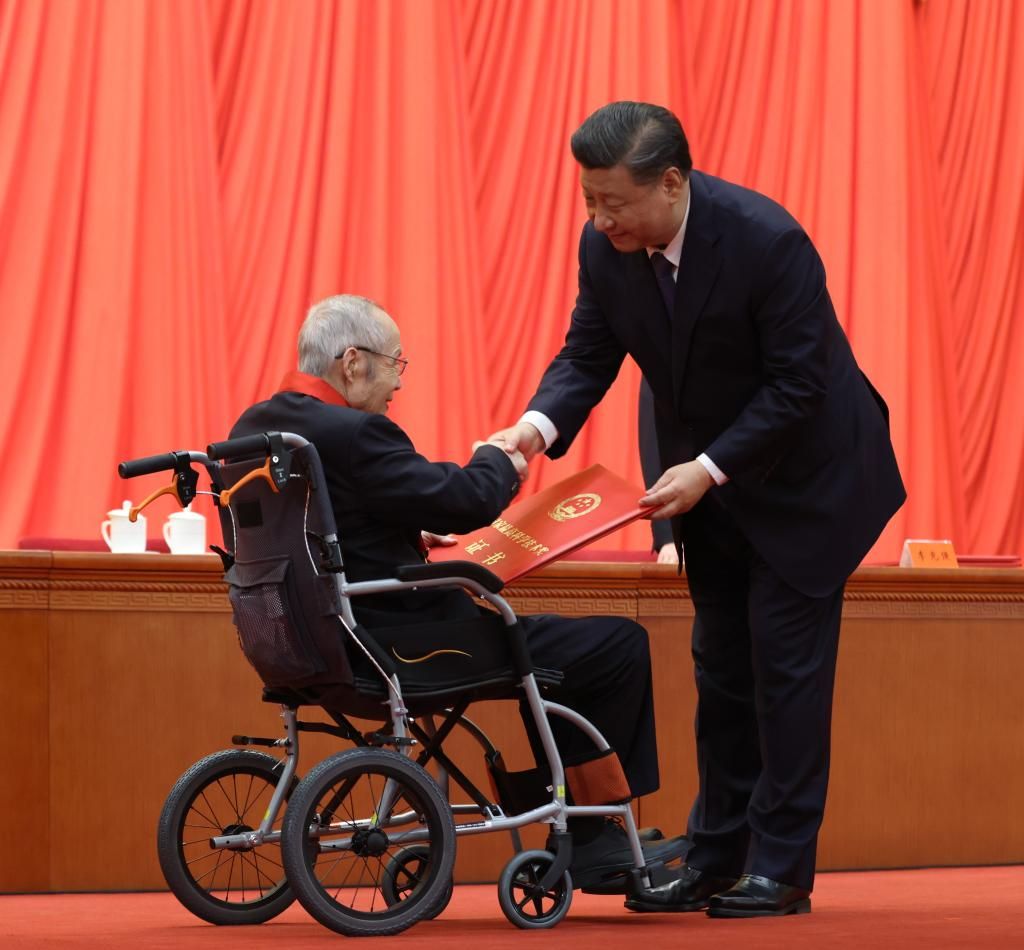 图文故事丨习近平总书记同科技工作者交往交流的故事