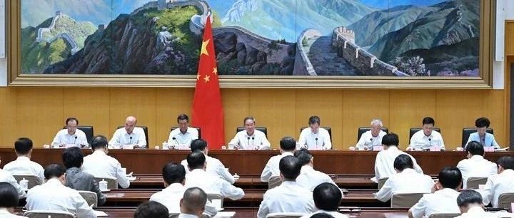 李强主持召开国务院第九次全体会议强调 巩固拓展经济回升向好势头 努力完成全年经济社会发展目标任务