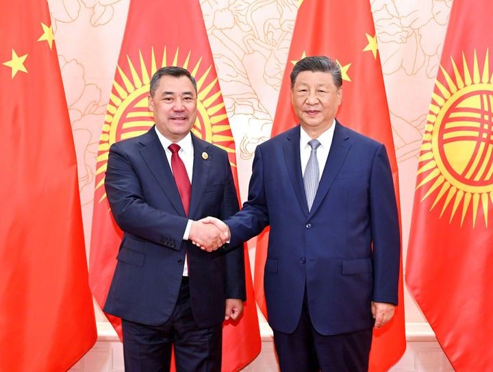 上合组织天津峰会|习近平会见吉尔吉斯斯坦总统扎帕罗夫