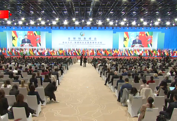 独家视频丨习近平：一大批杰出女性走上国际舞台 演绎精彩人生 贡献智慧力量