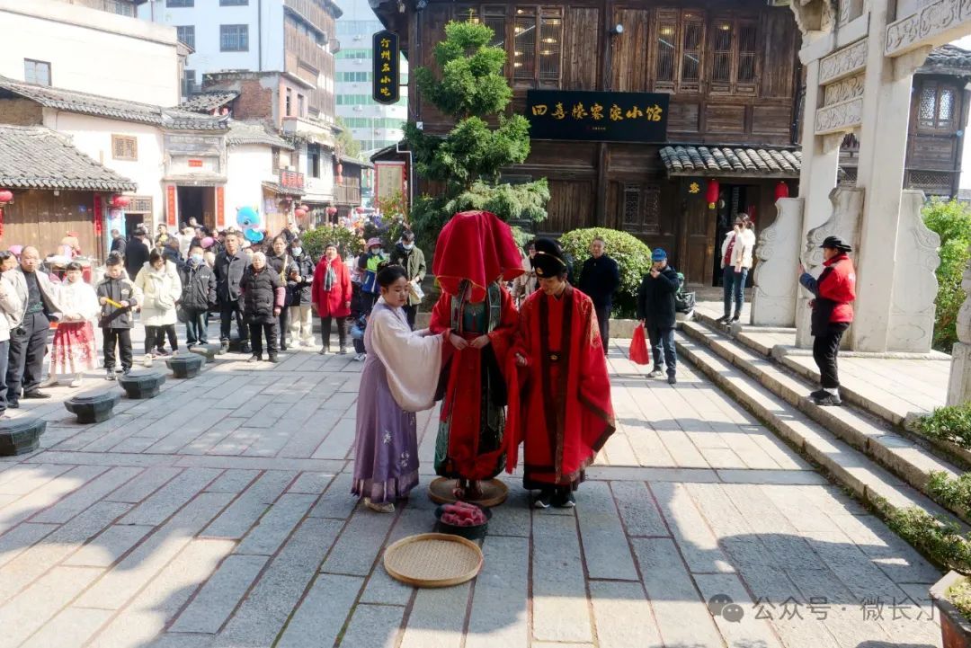 網絡中國節春節丨文旅新體驗長汀客家八喜樓沉浸式劇遊升級龍重登場