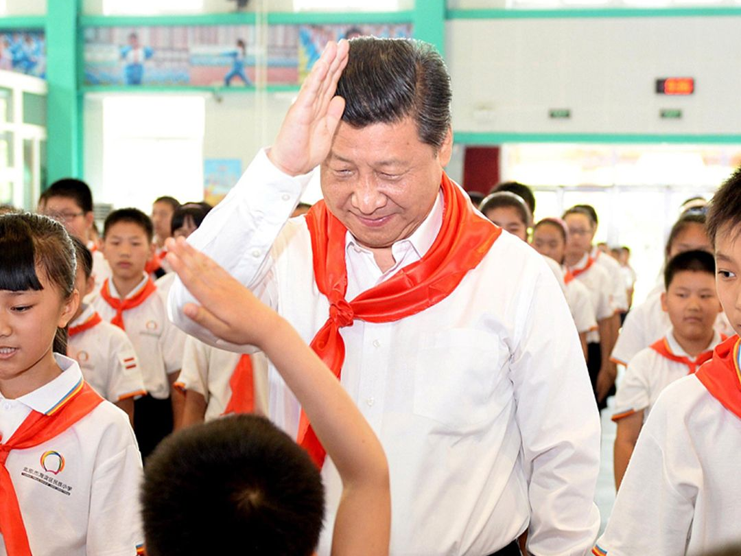 习语丨“以千千万万家庭的好家风支撑起全社会的好风气”
